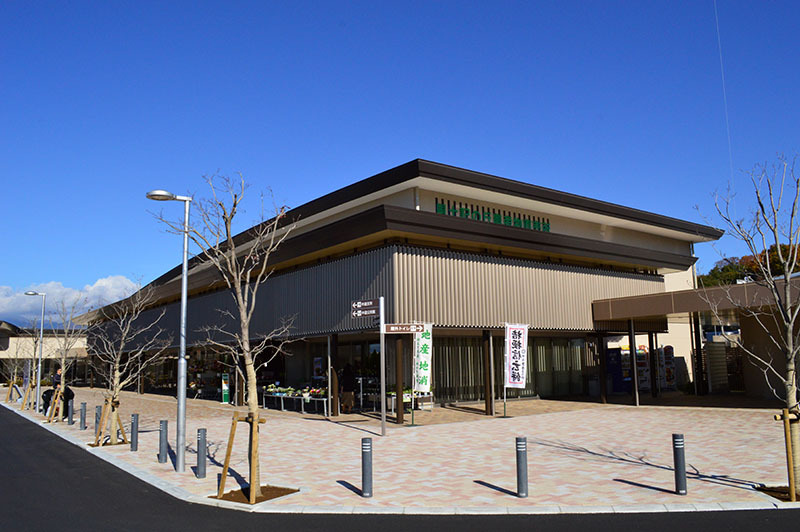 風土期の丘直売所の外観