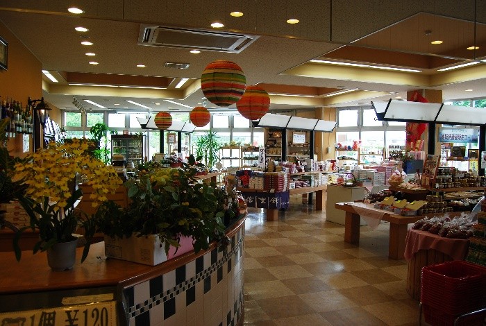 総合交流ターミナル（ハッピーパーク）の店内